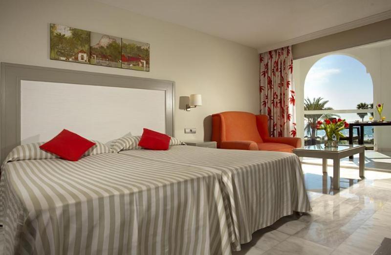 Ona Marinas De Nerja Spa Resort Room photo