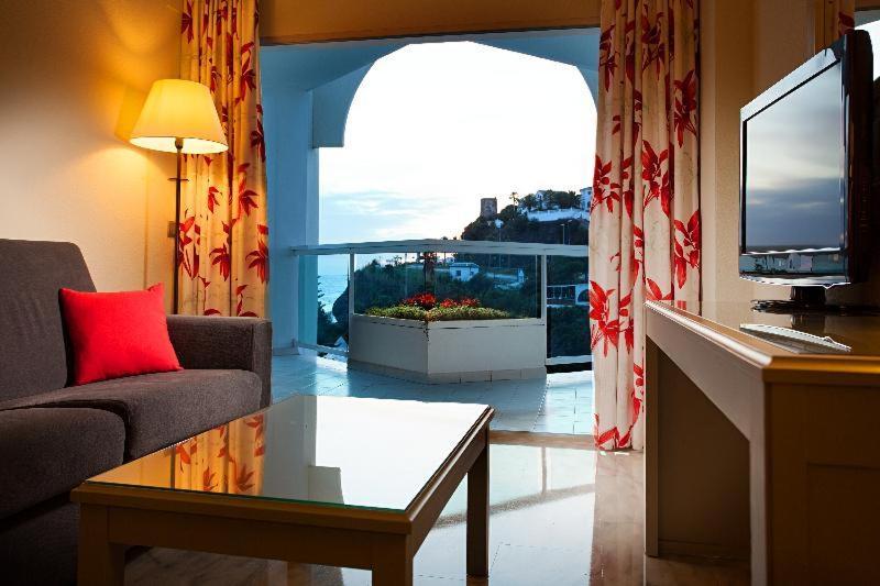 Ona Marinas De Nerja Spa Resort Room photo